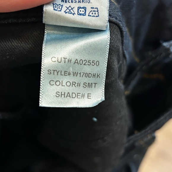 Hudson Beth Mid Rise Boot Cut Jeans Dark Wash - size 28 - Picture 5 of 6